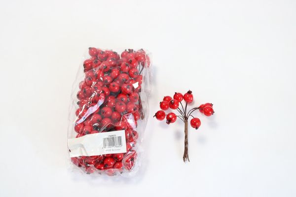 Christmas berries red pack 12 bundles